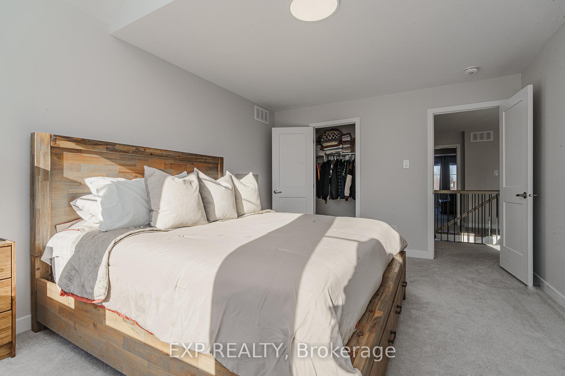 Photo 11 of 2028 Postilion Street, Ottawa, Richmond — HOMEH
