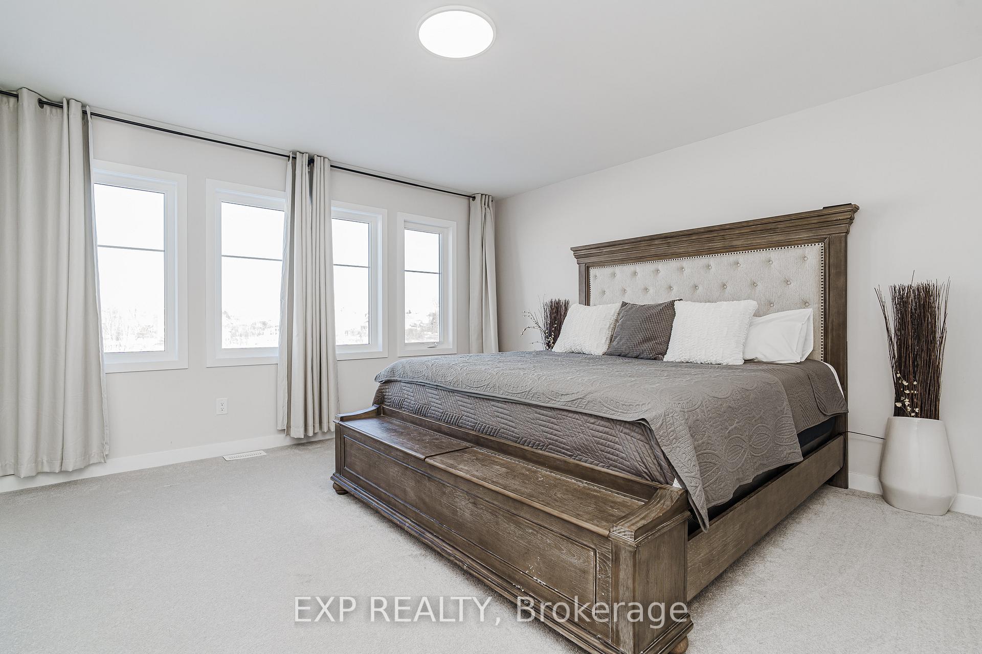 Photo 14 of 2028 Postilion Street, Ottawa, Richmond — HOMEH
