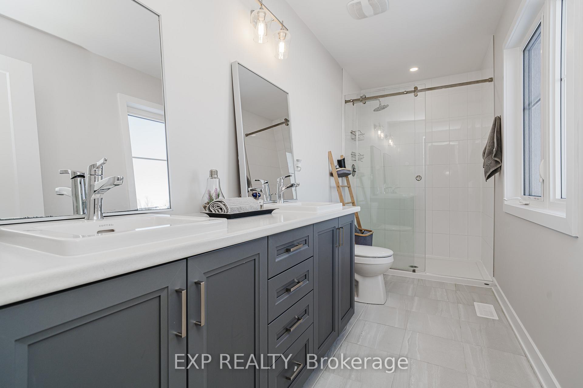 Photo 15 of 2028 Postilion Street, Ottawa, Richmond — HOMEH