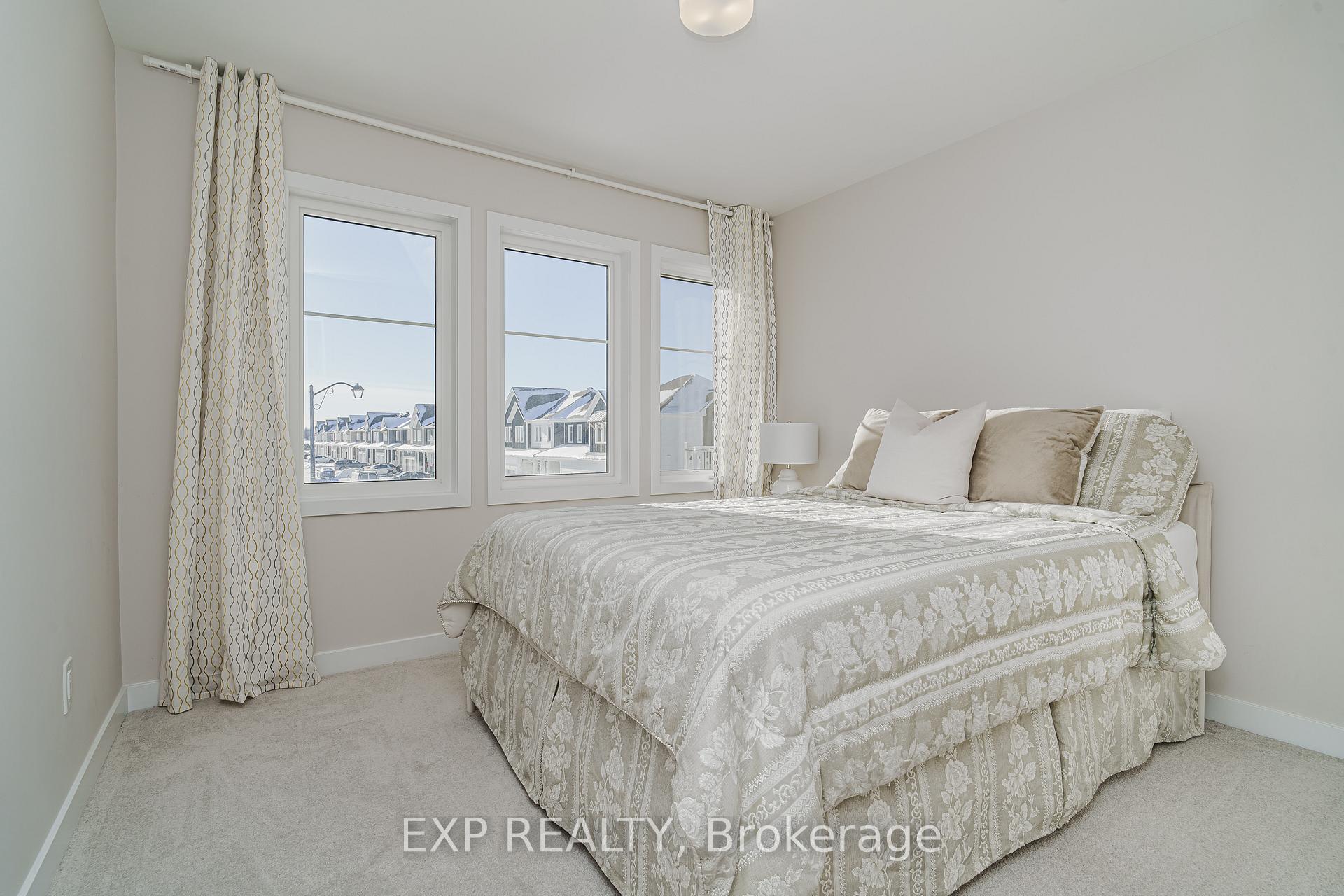 Photo 18 of 2028 Postilion Street, Ottawa, Richmond — HOMEH