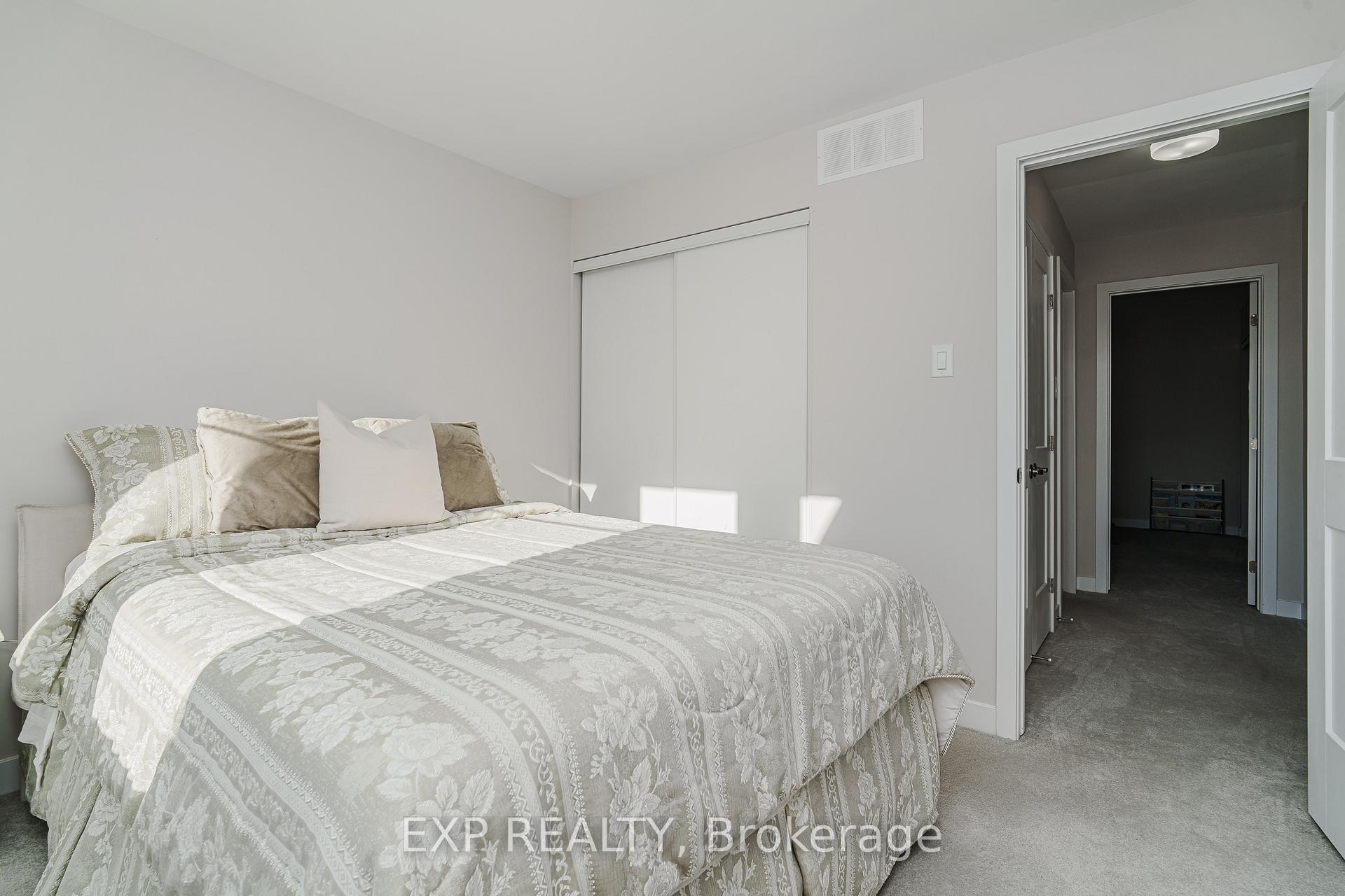 Photo 19 of 2028 Postilion Street, Ottawa, Richmond — HOMEH