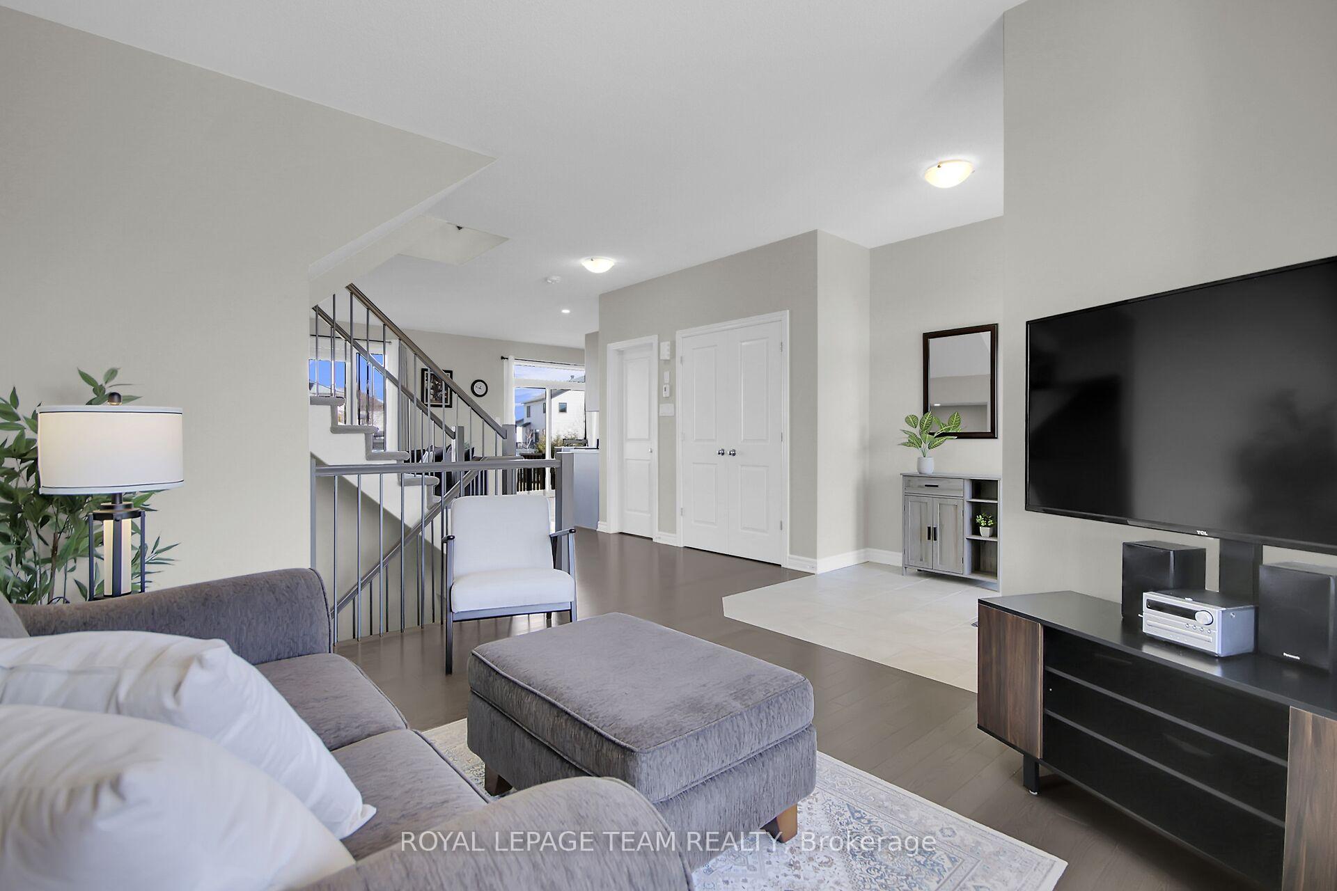 Photo 10 of 677 Parade Drive, Ottawa, Stittsville (South) — HOMEH