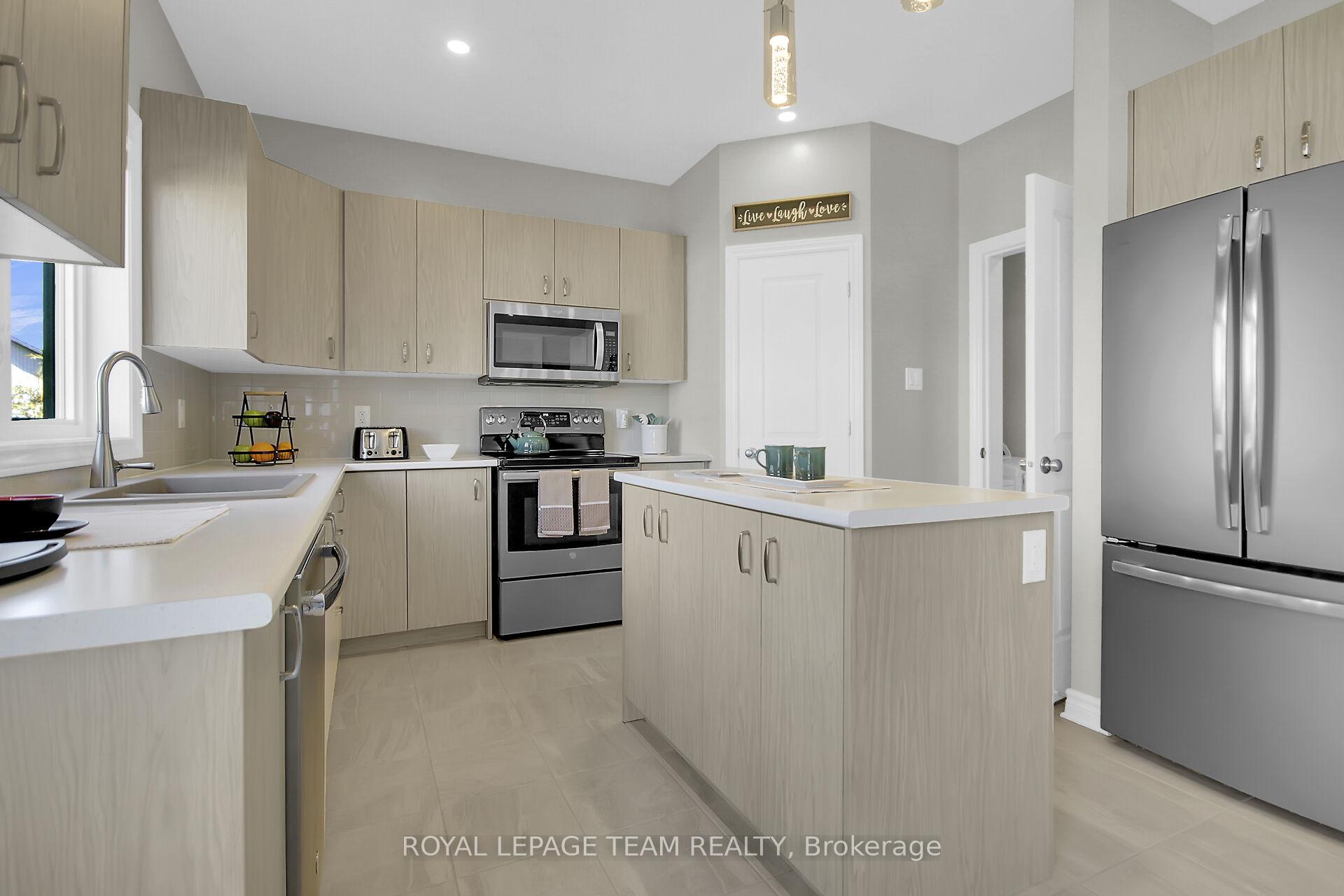 Photo 12 of 677 Parade Drive, Ottawa, Stittsville (South) — HOMEH