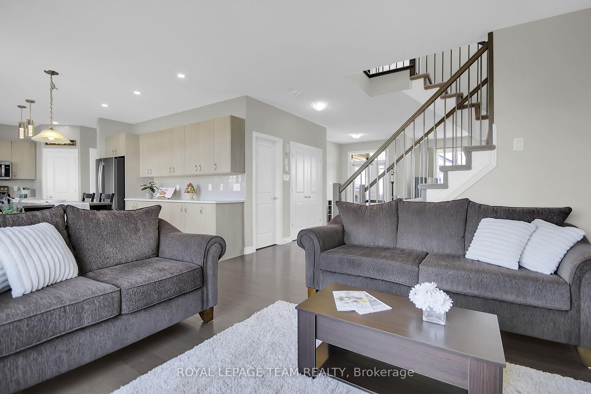 Photo 19 of 677 Parade Drive, Ottawa, Stittsville (South) — HOMEH