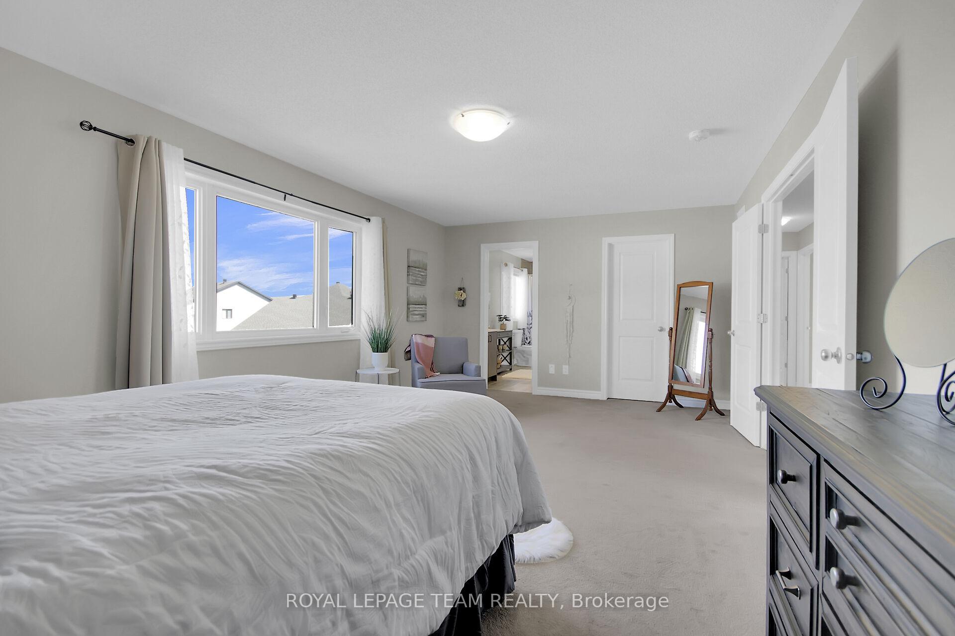 Photo 23 of 677 Parade Drive, Ottawa, Stittsville (South) — HOMEH