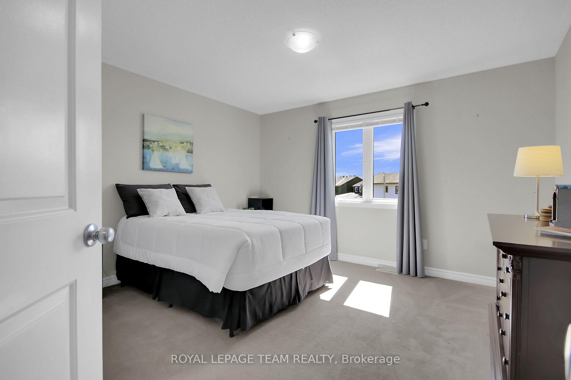 Photo 29 of 677 Parade Drive, Ottawa, Stittsville (South) — HOMEH