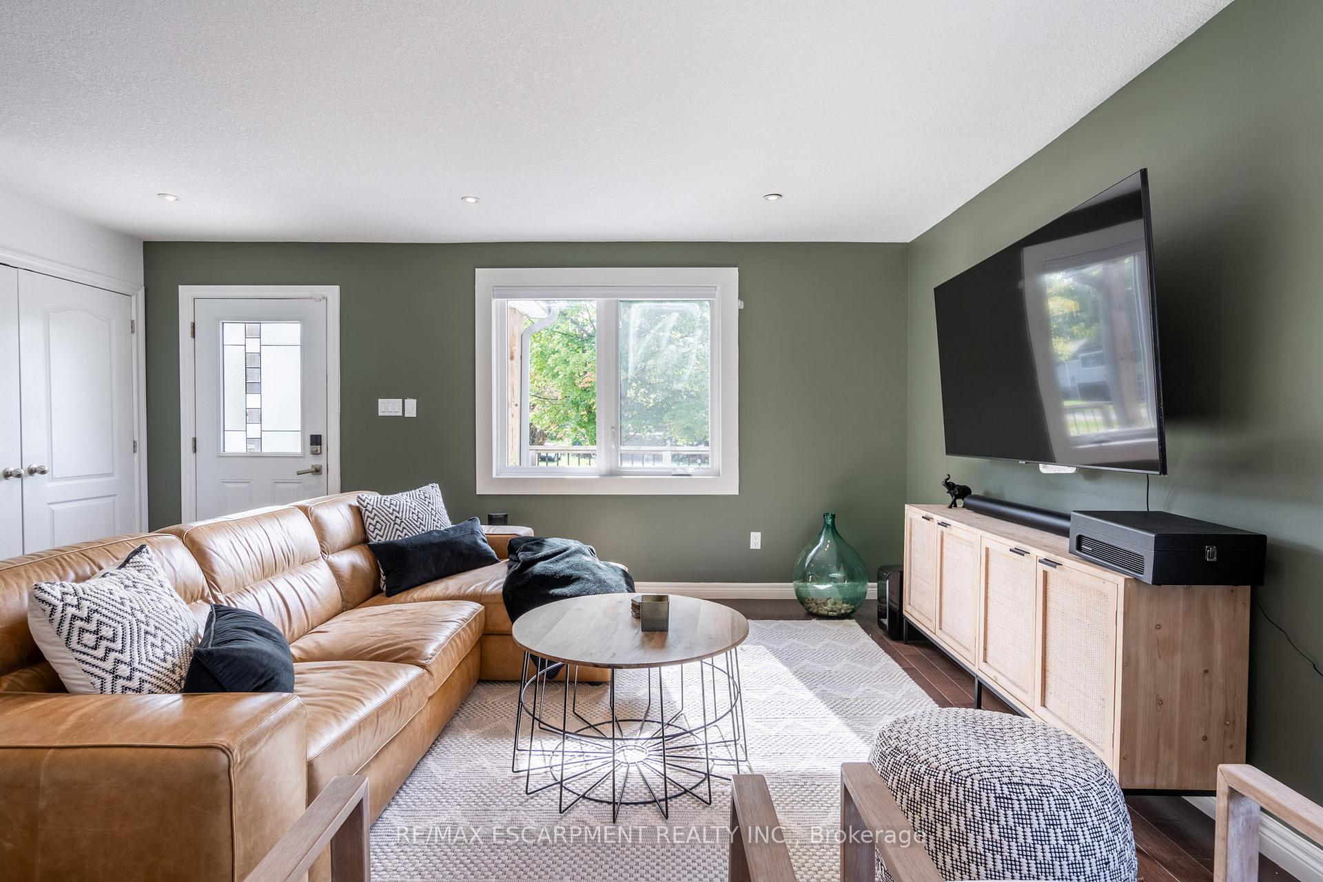 Photo 6 of 534 Evans Road, Hamilton, Rural Flamborough — HOMEH