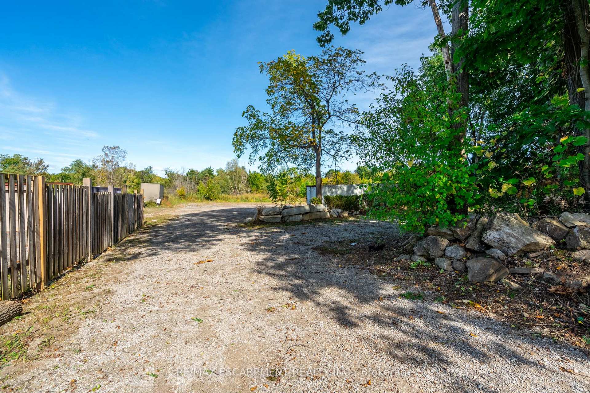 Photo 33 of 534 Evans Road, Hamilton, Rural Flamborough — HOMEH