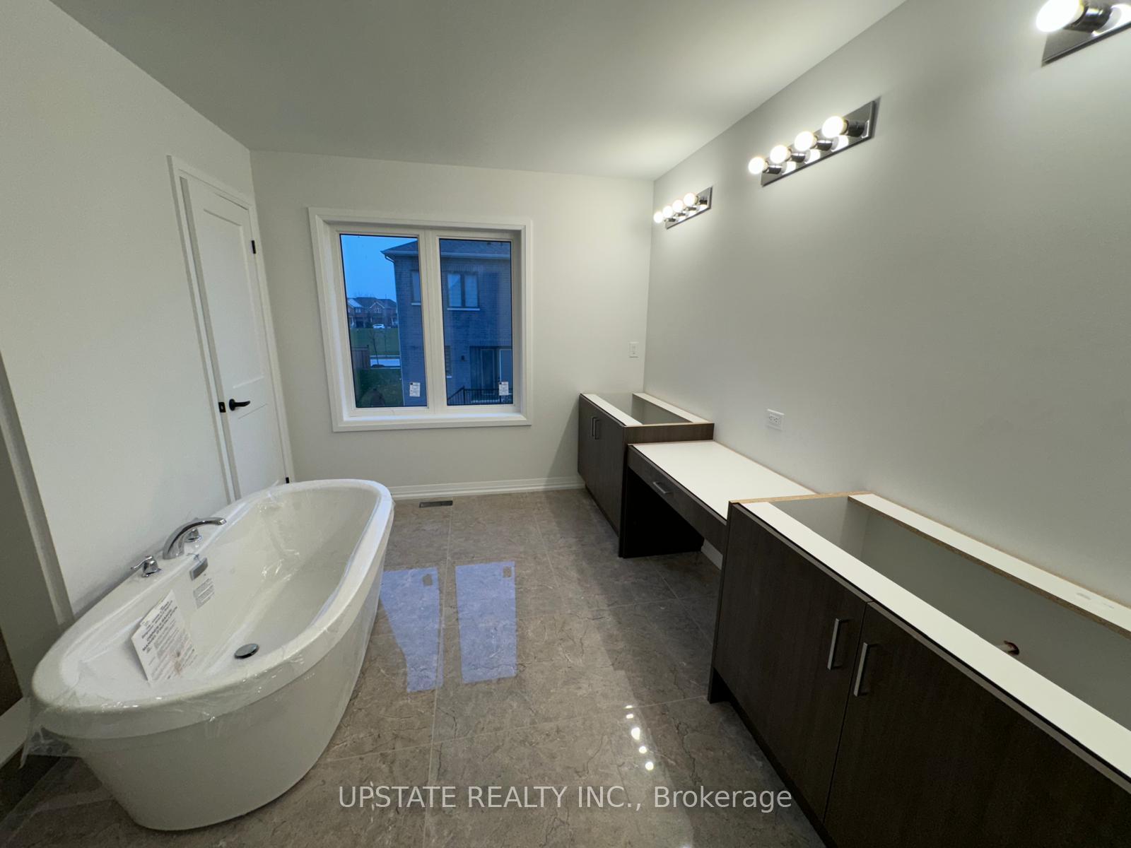 Photo 10 of 4 Dolomite Drive, Brampton, Bram East — HOMEH
