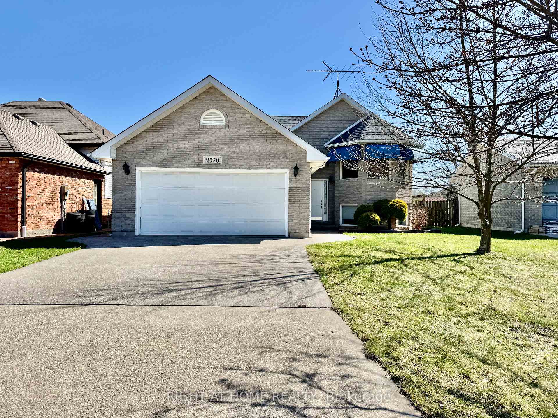 Front of 2520 Strawberry Drive