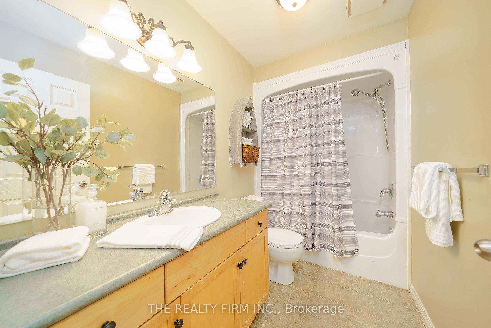 Photo 8 of 6 Augusta Crescent, St. Thomas — HOMEH