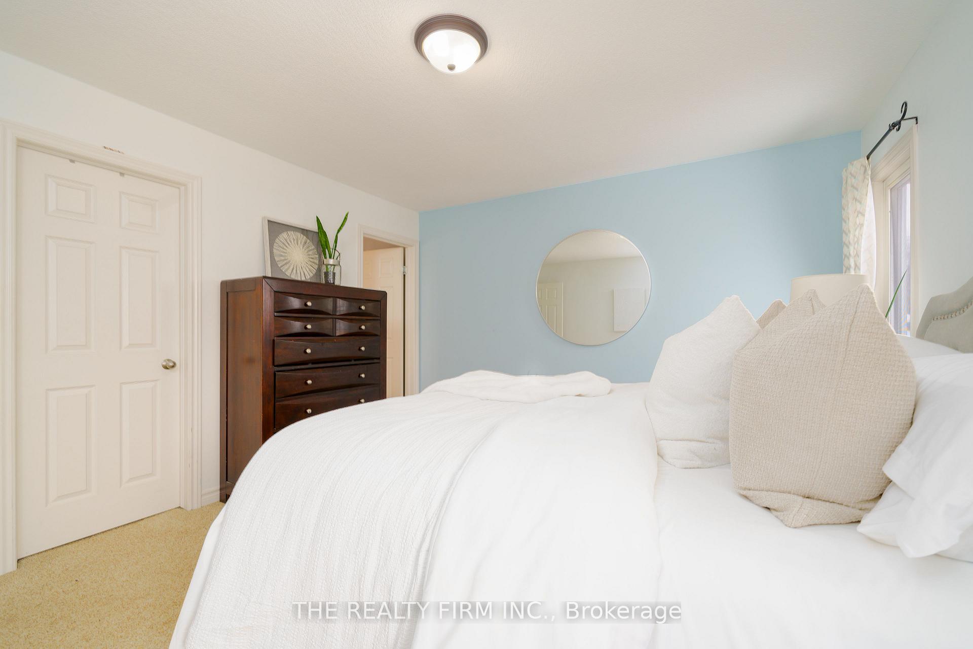 Photo 11 of 6 Augusta Crescent, St. Thomas — HOMEH
