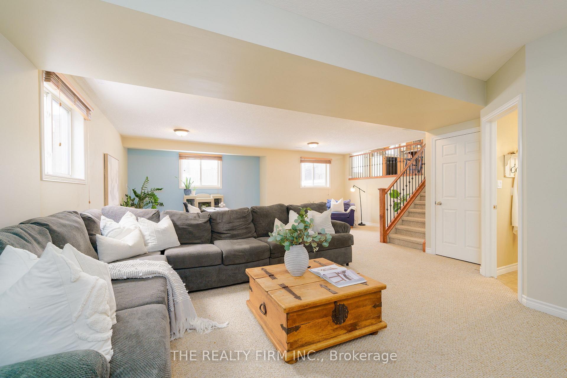Photo 18 of 6 Augusta Crescent, St. Thomas — HOMEH