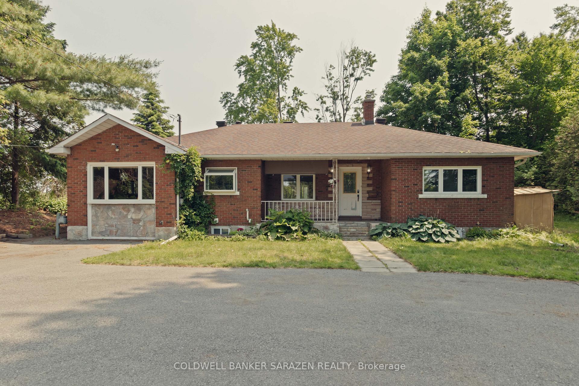 Front of 2009 Prince Of Wales Drive