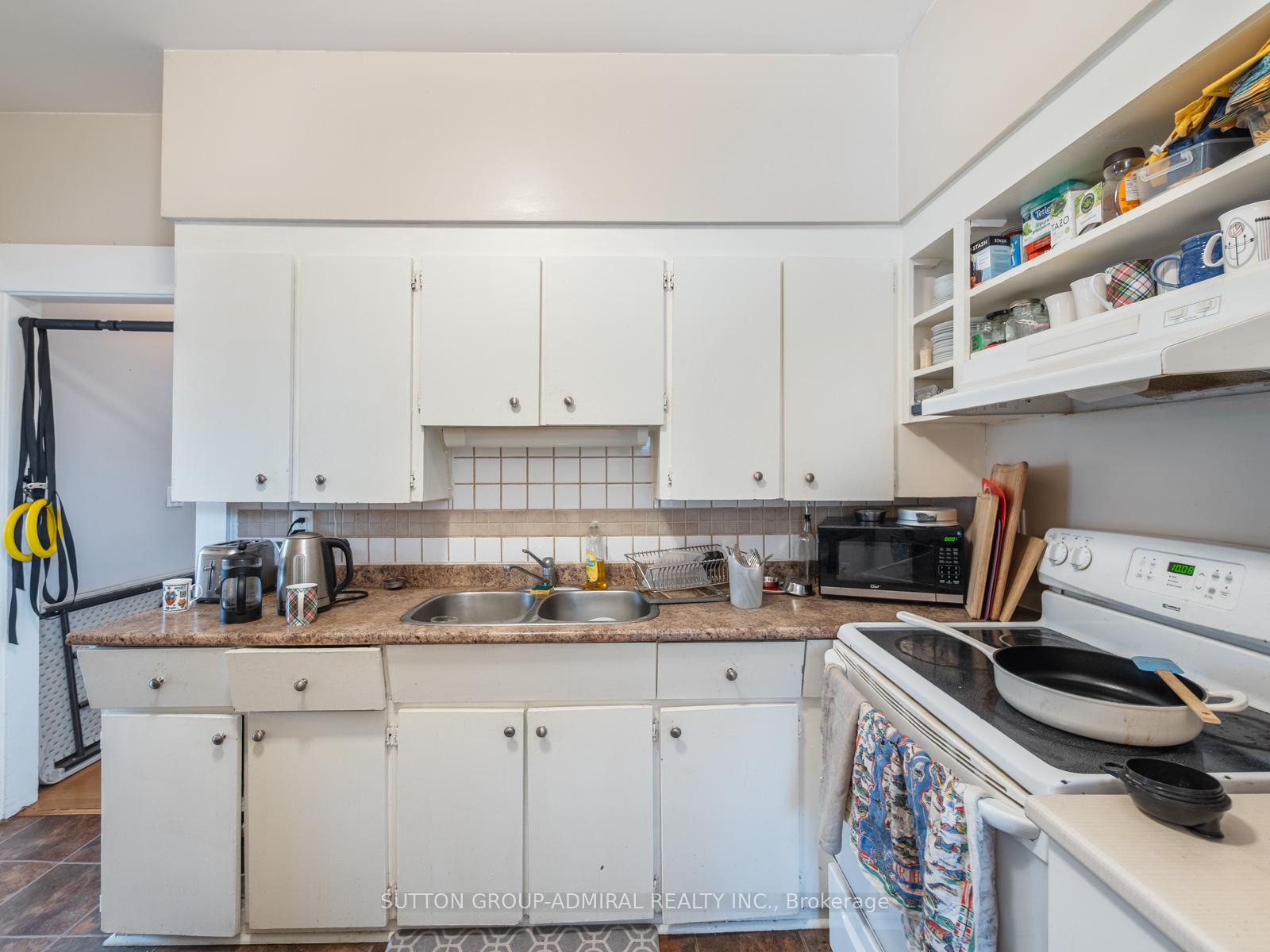Photo 21 of 495 Aberdeen Avenue, Hamilton, Kirkendall — HOMEH