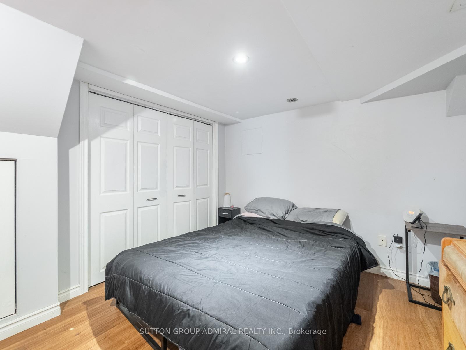 Photo 29 of 495 Aberdeen Avenue, Hamilton, Kirkendall — HOMEH
