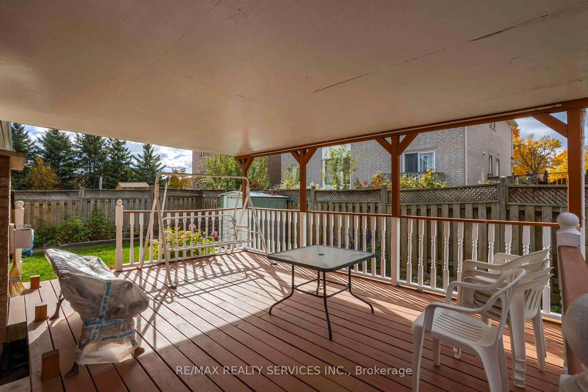 Photo 5 of 31 Silktop Trail, Brampton, Sandringham-Wellington — HOMEH