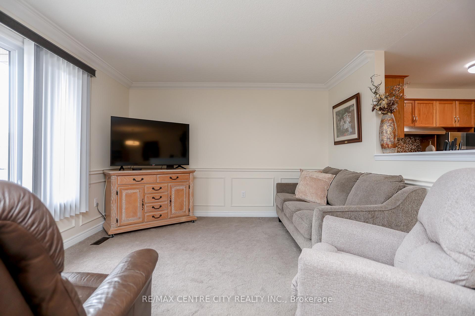 Photo 7 of 426 Highview Drive, St. Thomas — HOMEH