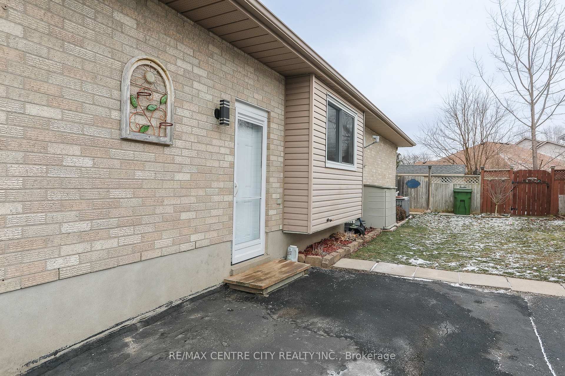 Photo 35 of 426 Highview Drive, St. Thomas — HOMEH