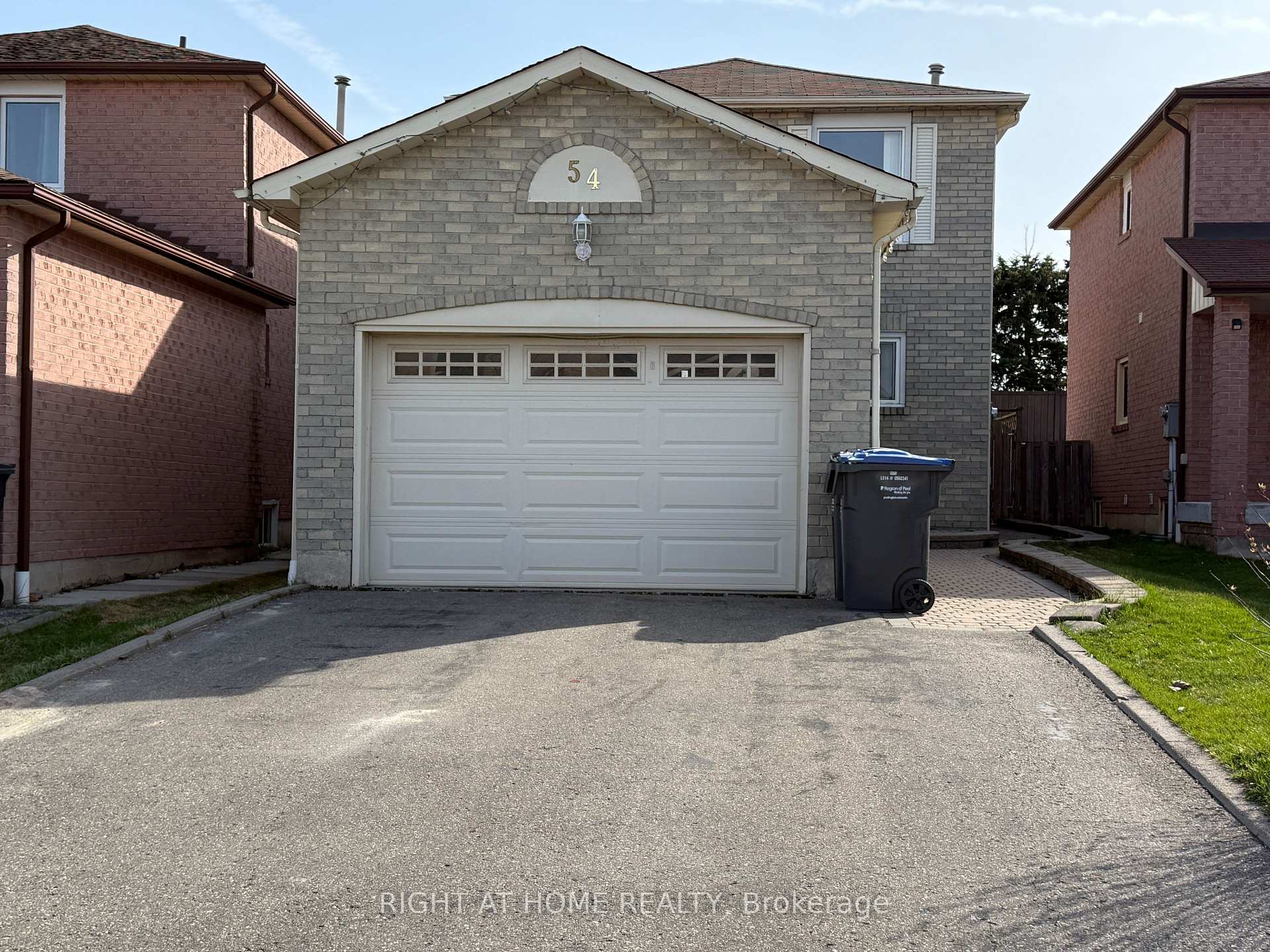 Photo 1 of 54 Merganser Crescent, Brampton, Fletcher's Creek South — HOMEH