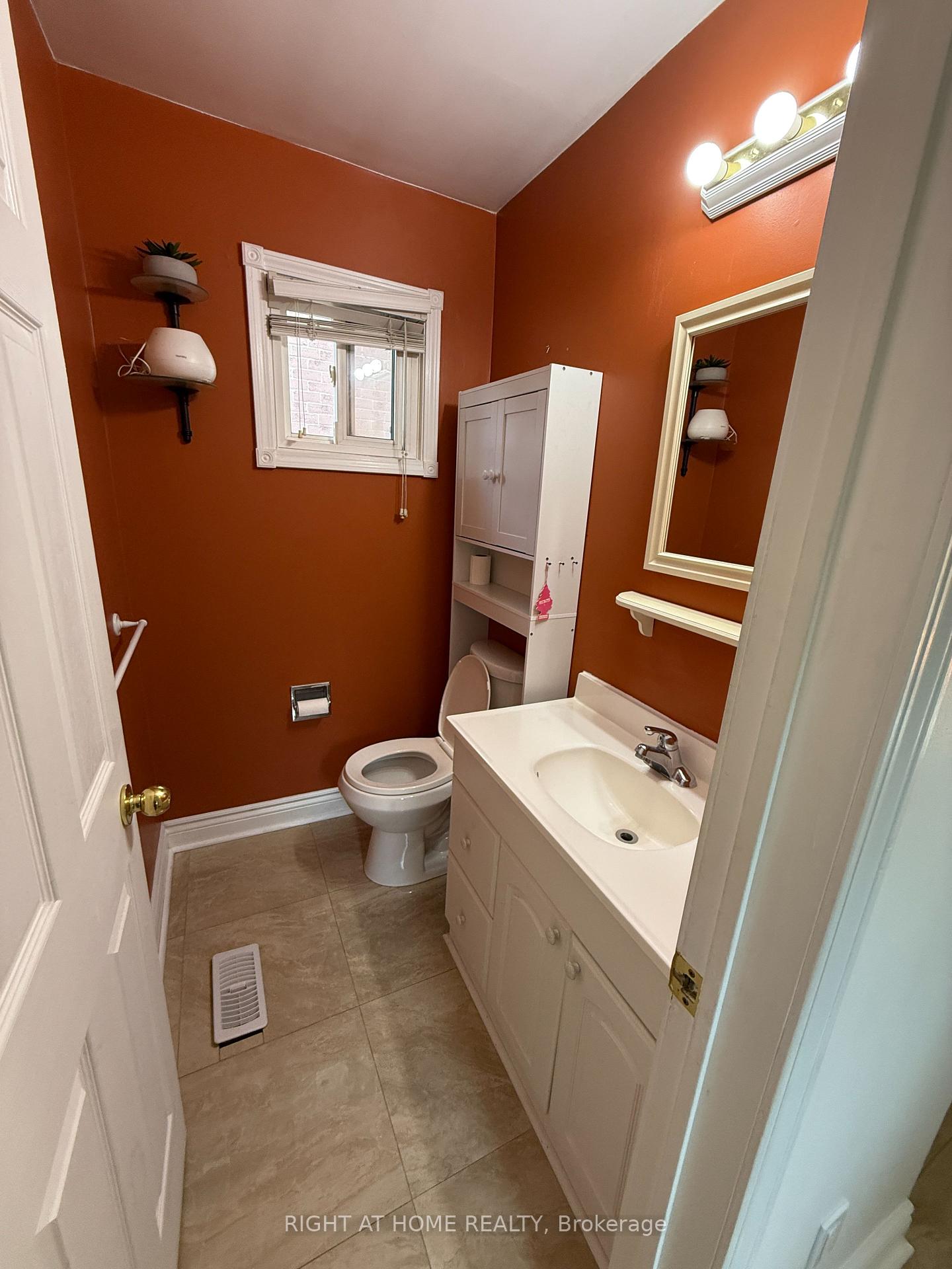 Photo 9 of 54 Merganser Crescent, Brampton, Fletcher's Creek South — HOMEH