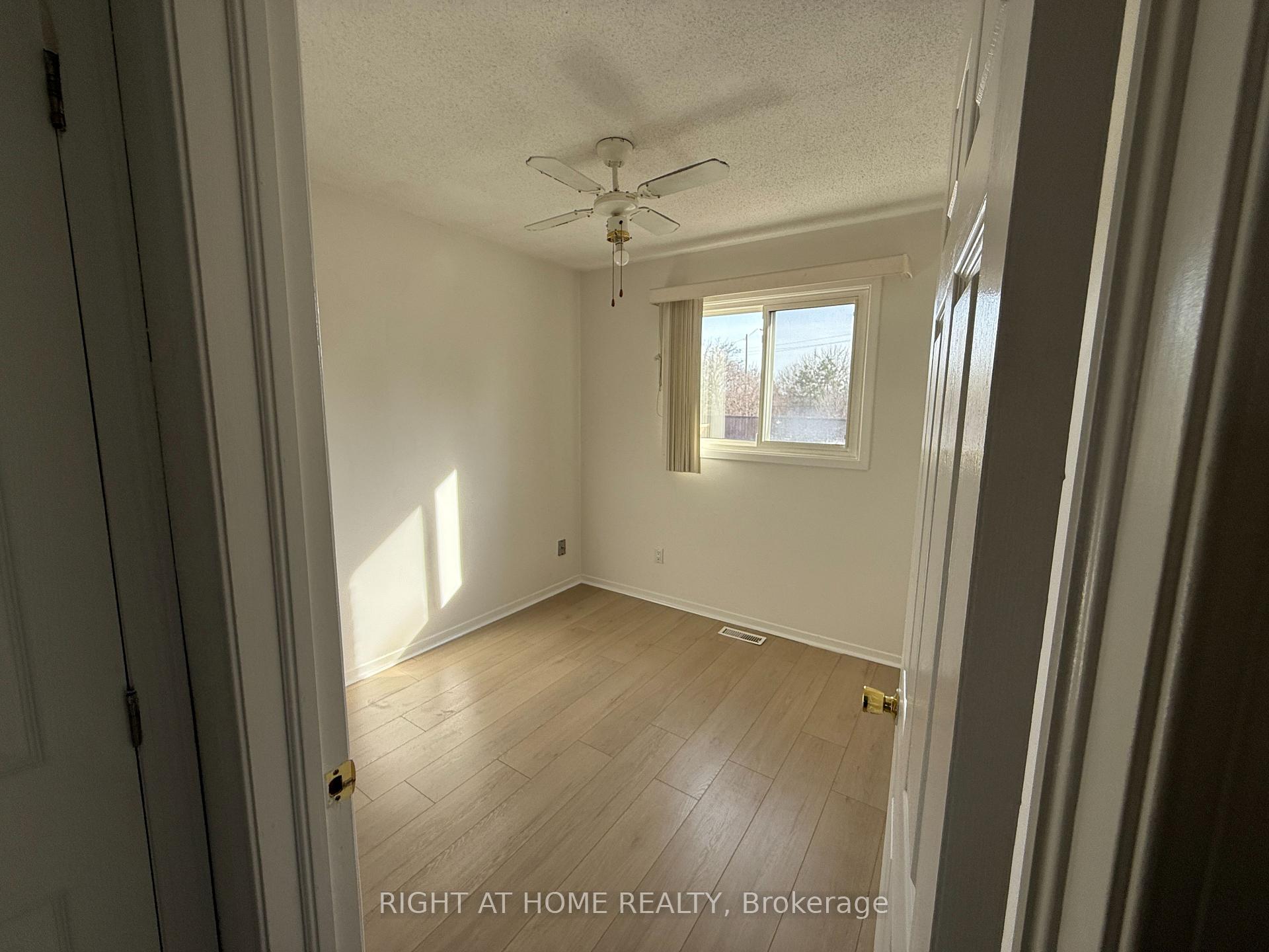 Photo 12 of 54 Merganser Crescent, Brampton, Fletcher's Creek South — HOMEH