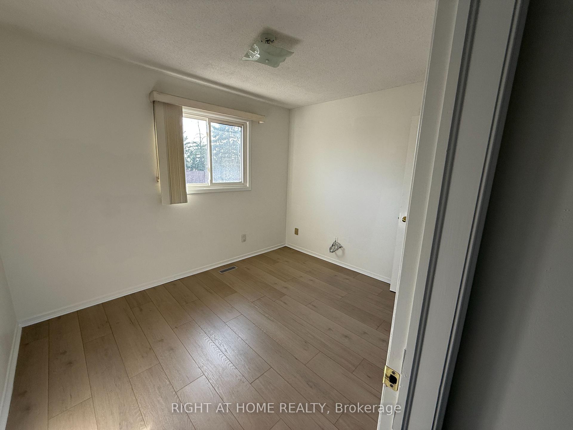 Photo 15 of 54 Merganser Crescent, Brampton, Fletcher's Creek South — HOMEH
