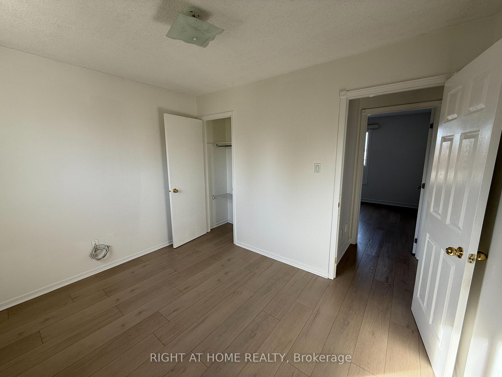 Photo 16 of 54 Merganser Crescent, Brampton, Fletcher's Creek South — HOMEH