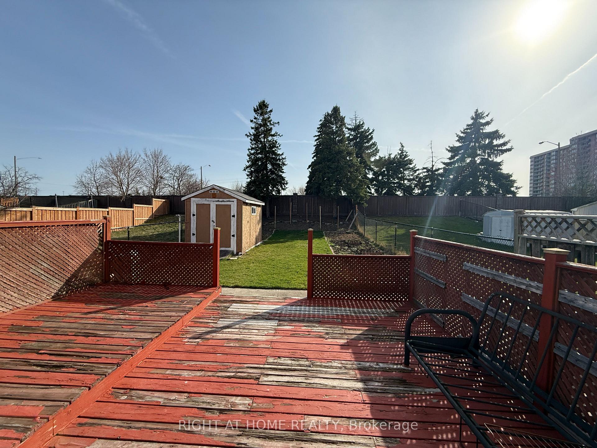 Photo 35 of 54 Merganser Crescent, Brampton, Fletcher's Creek South — HOMEH