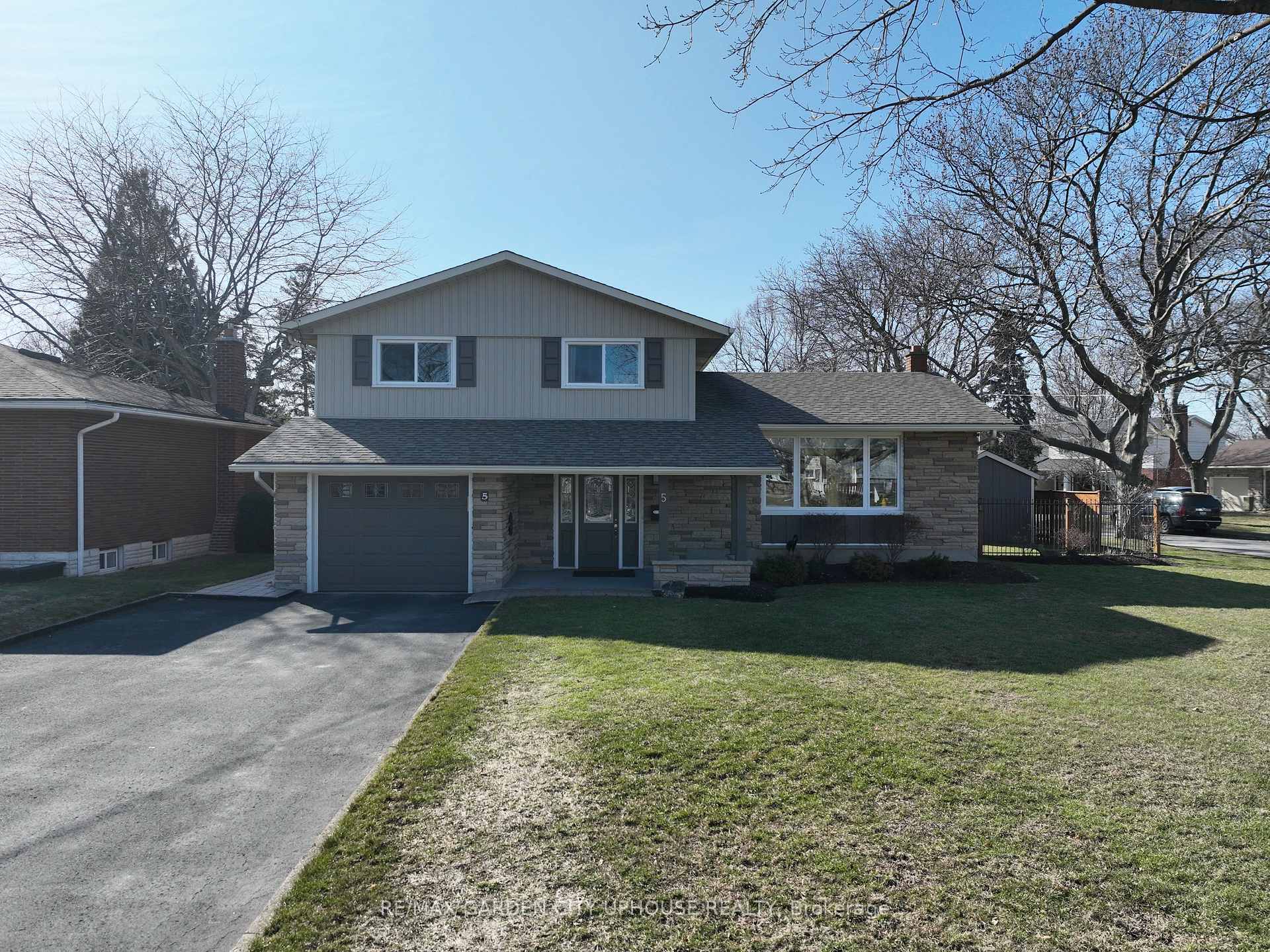 Front of 5 Upper Canada Drive