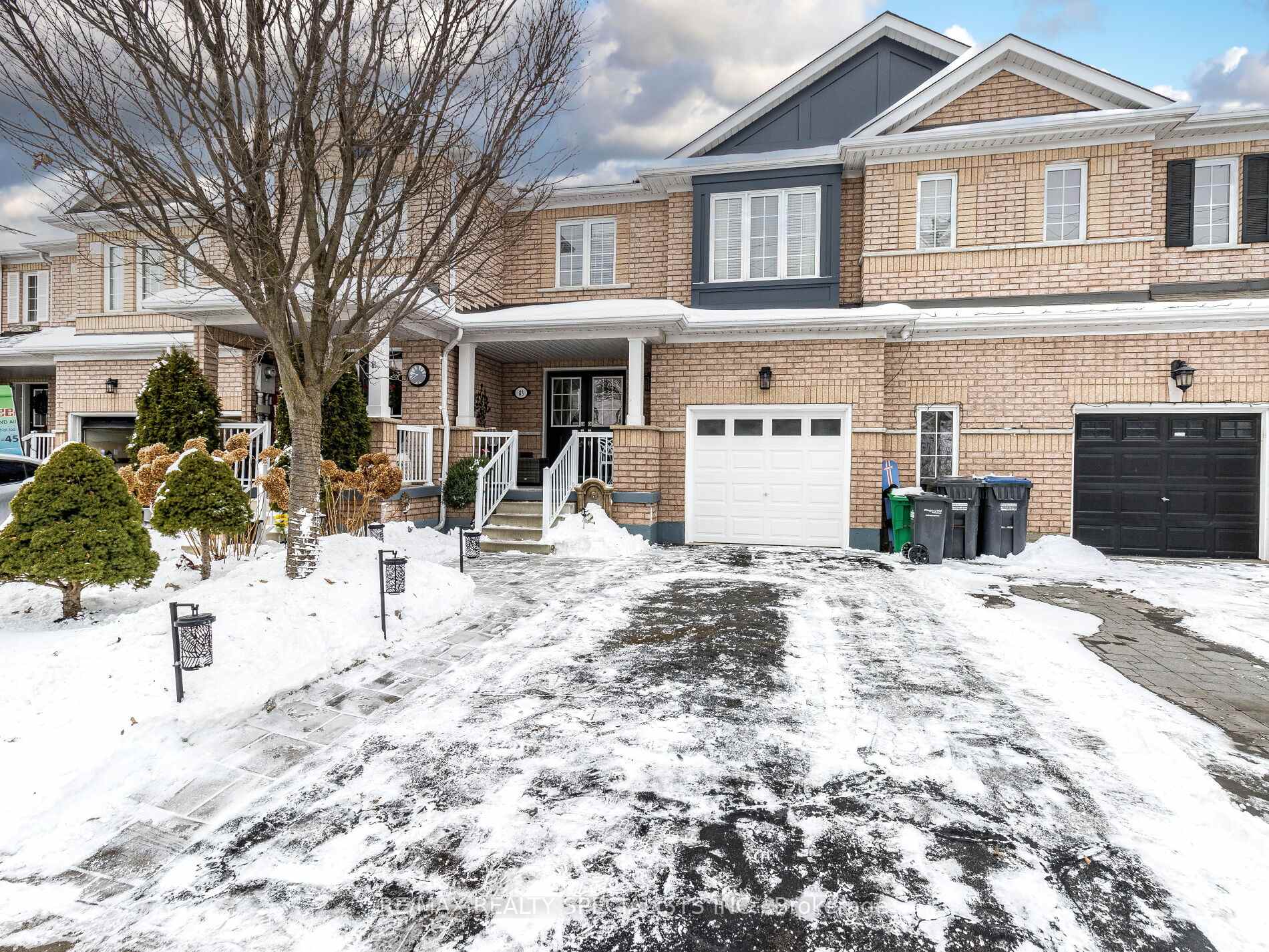 Front of 83 Spicebush Terrace