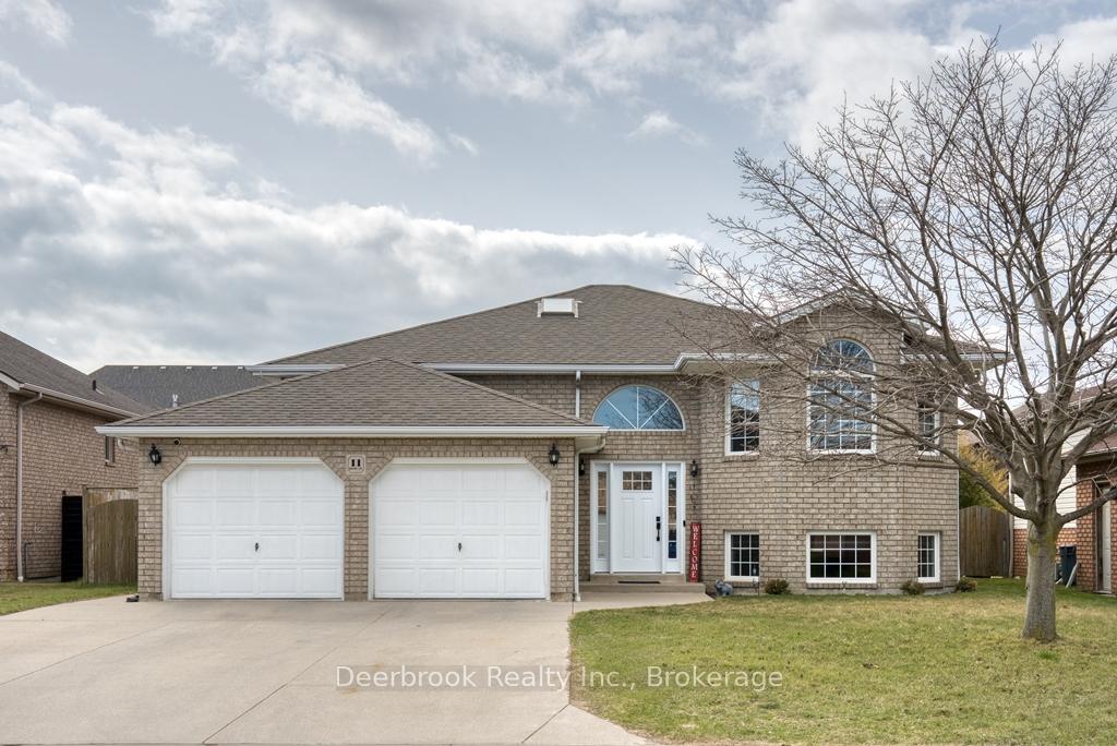 Photo 2 of 11 Marie Crescent, Leamington — HOMEH