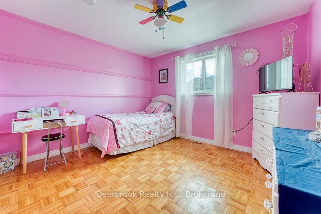 Photo 62 of 11 Marie Crescent, Leamington — HOMEH