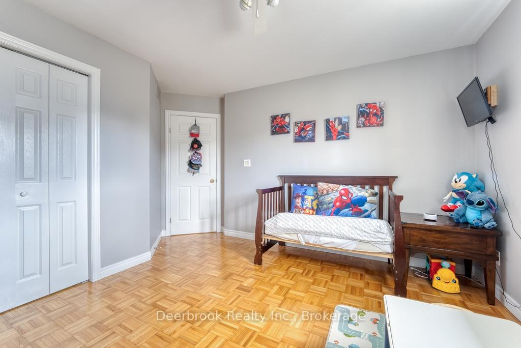 Photo 41 of 11 Marie Crescent, Leamington — HOMEH