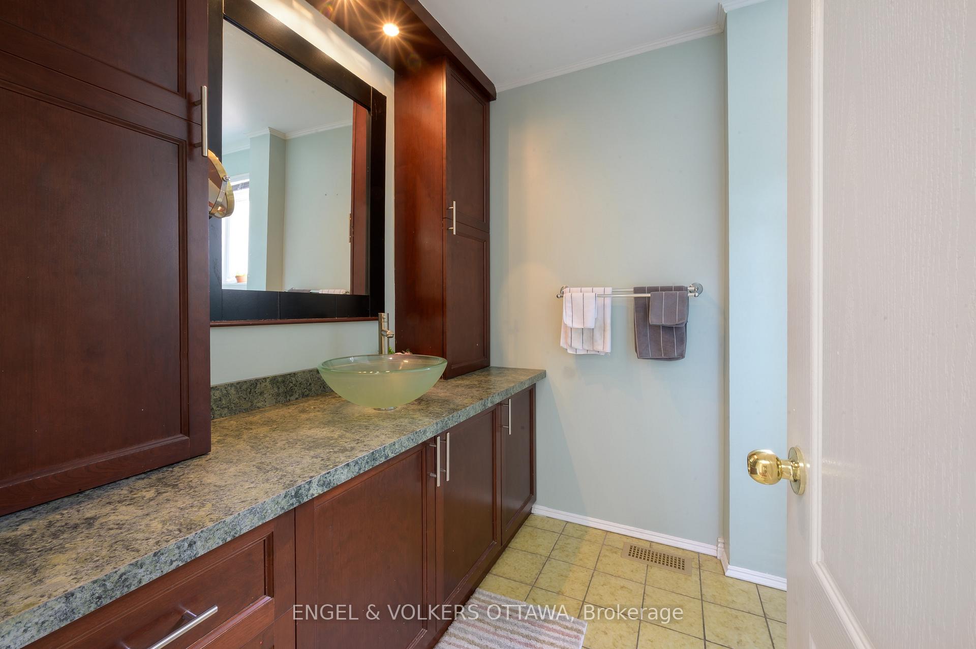 Photo 9 of 6258 Richmond Road, Ottawa, South of Fallowfield Road — HOMEH