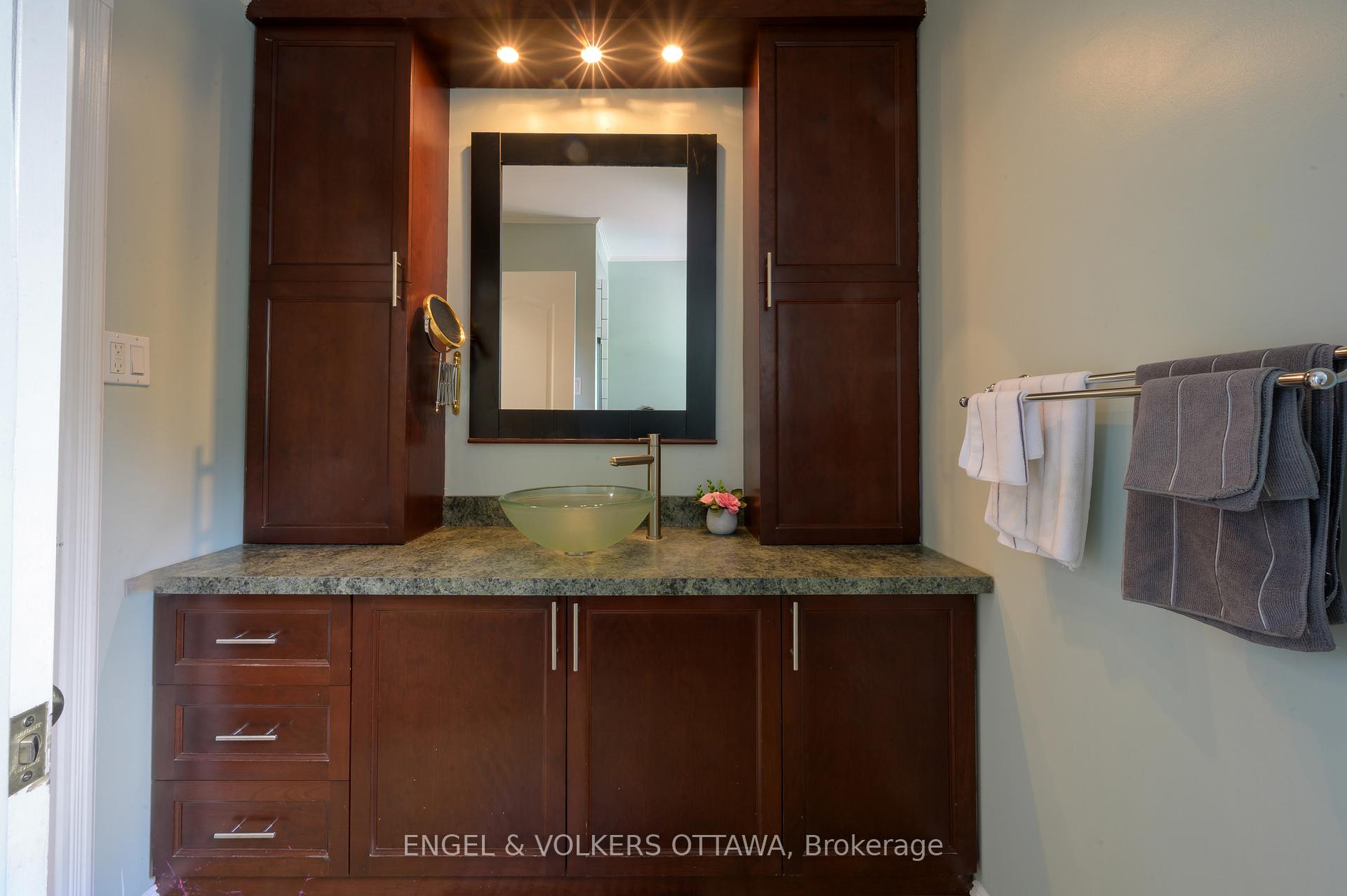Photo 14 of 6258 Richmond Road, Ottawa, South of Fallowfield Road — HOMEH