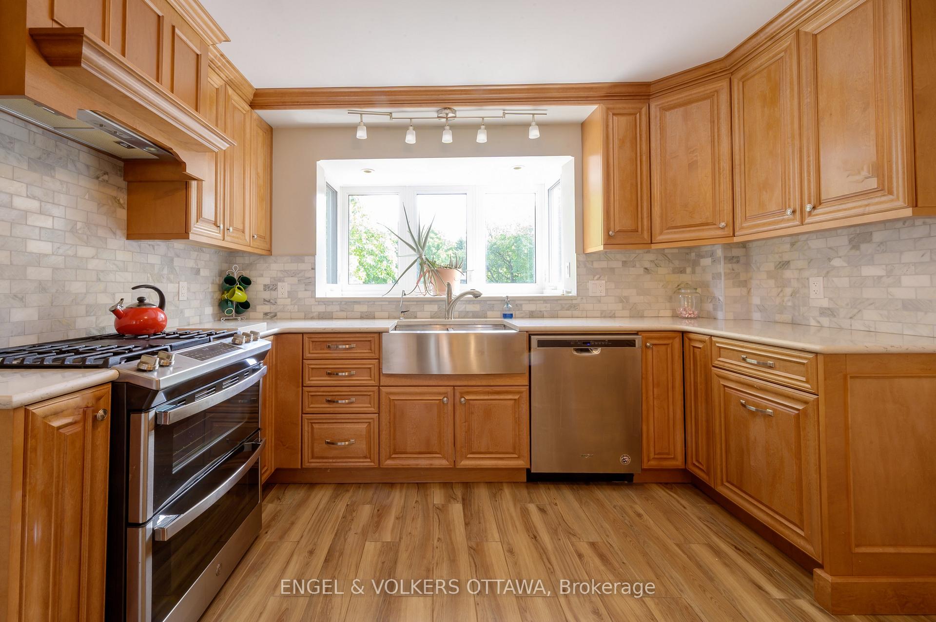 Photo 15 of 6258 Richmond Road, Ottawa, South of Fallowfield Road — HOMEH