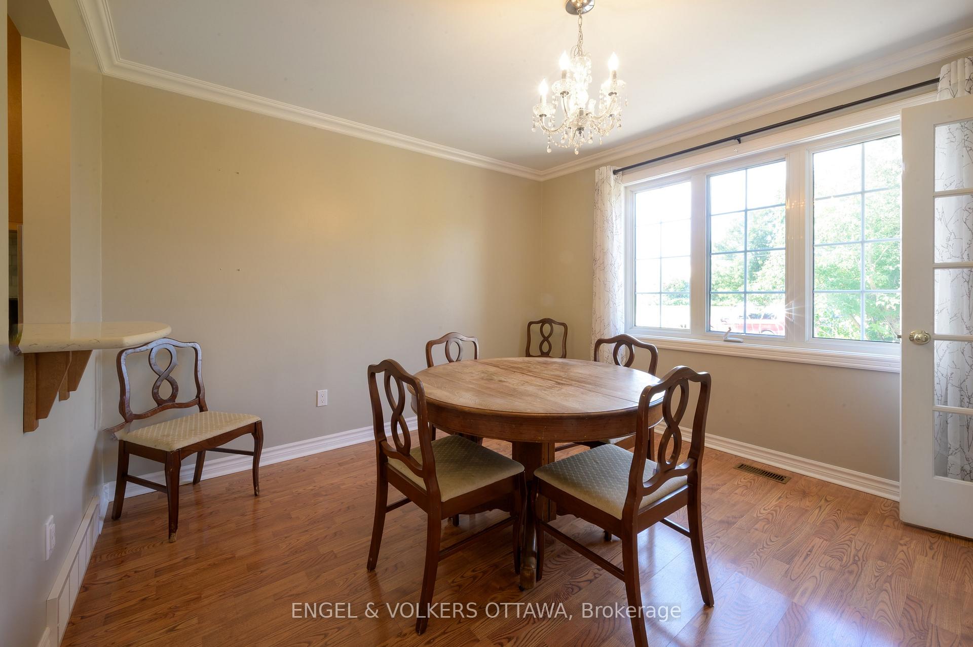 Photo 11 of 6258 Richmond Road, Ottawa, South of Fallowfield Road — HOMEH