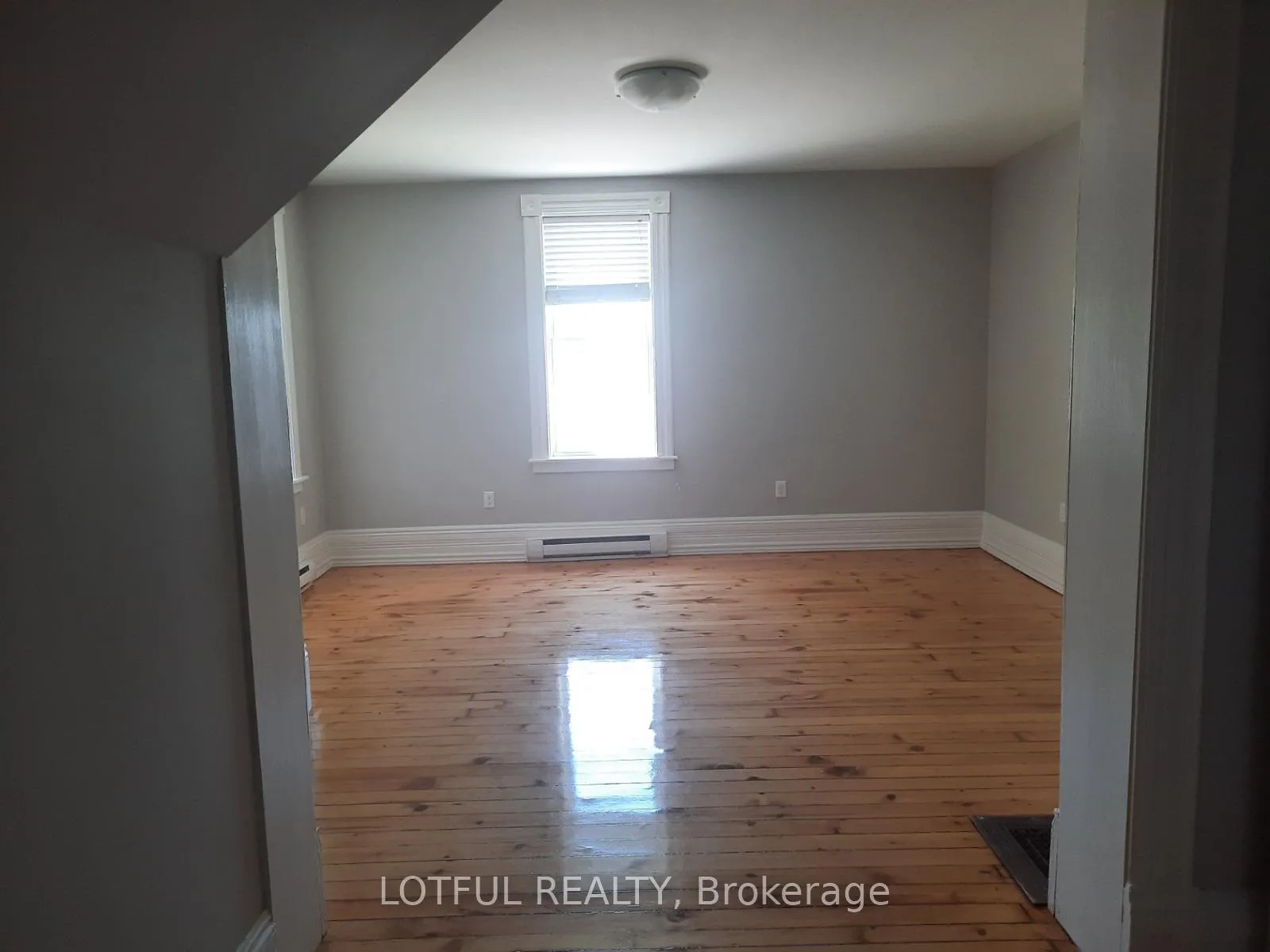 Photo 3 of Unit 2, 2084 Dundas Street, Edwardsburgh/Cardinal, Town of Cardinal — HOMEH
