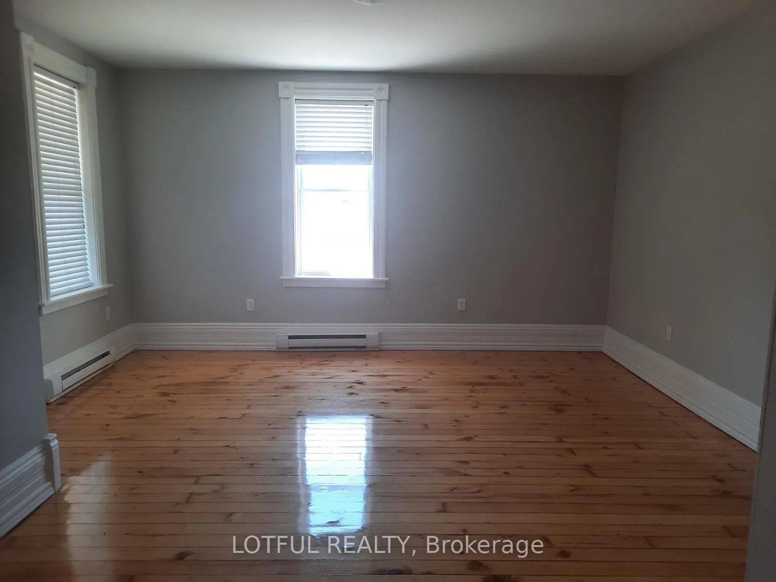 Photo 11 of Unit 2, 2084 Dundas Street, Edwardsburgh/Cardinal, Town of Cardinal — HOMEH