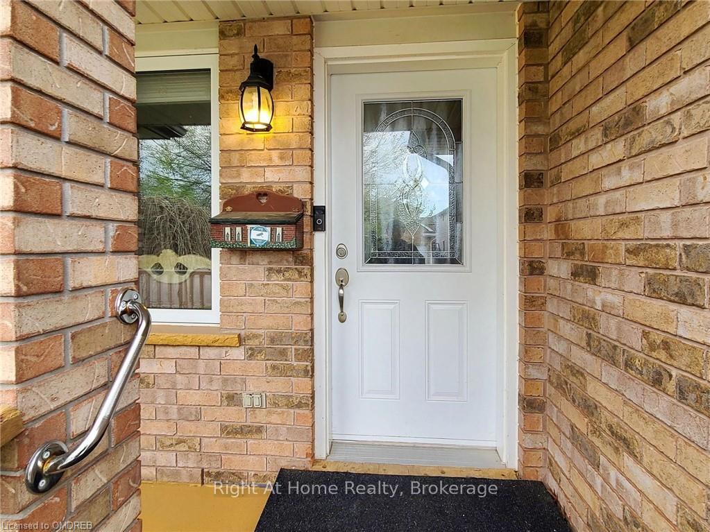 Photo 7 of 1 Jennifer Crescent, St. Catharines, Carlton/Bunting — HOMEH