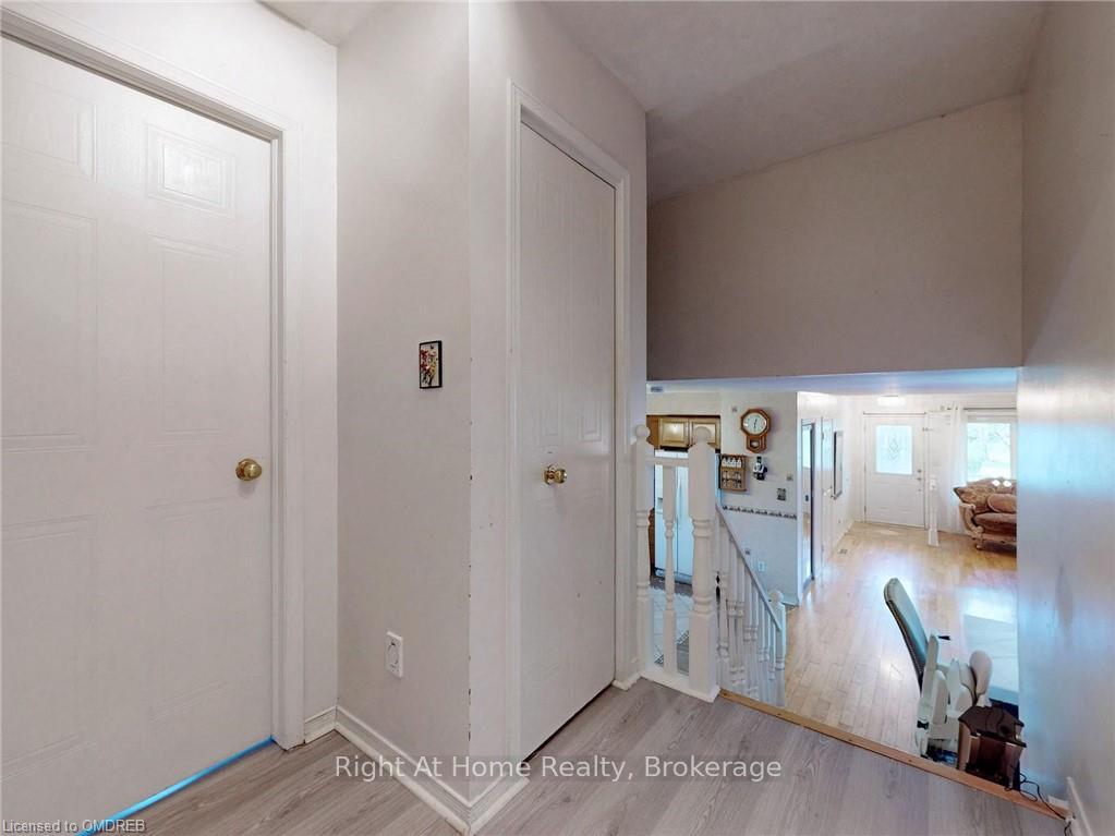 Photo 16 of 1 Jennifer Crescent, St. Catharines, Carlton/Bunting — HOMEH
