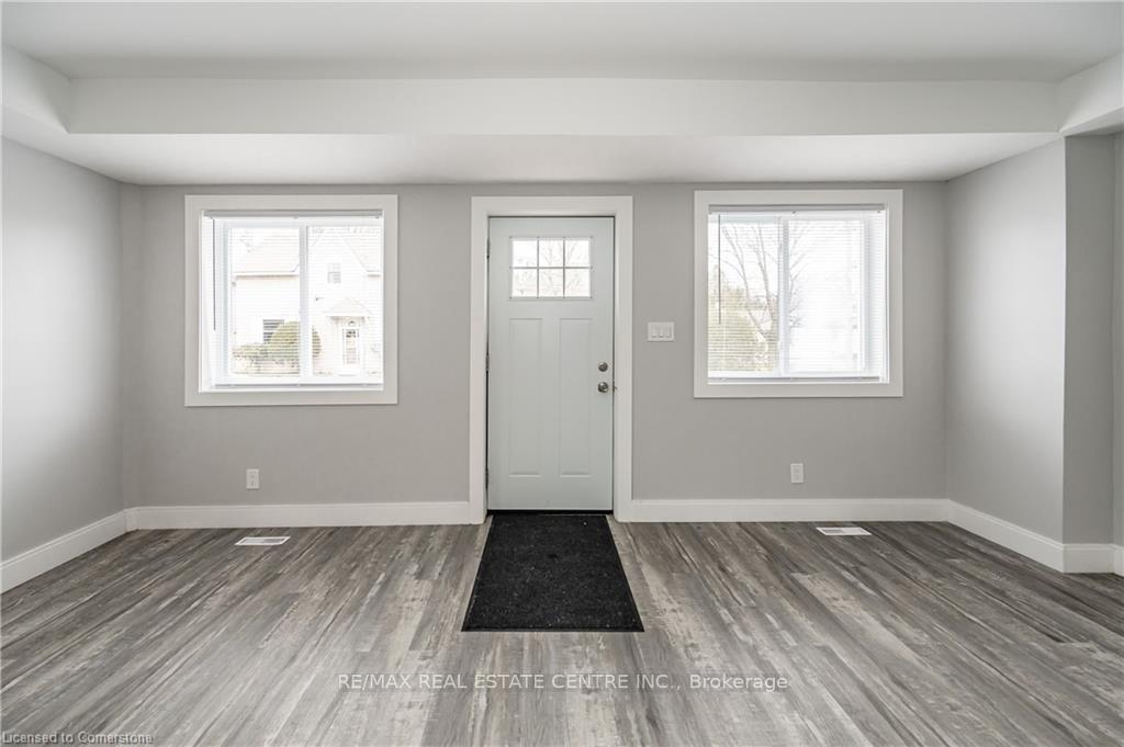 Photo 16 of 1249 Old Highway 8, Hamilton, Rural Flamborough — HOMEH