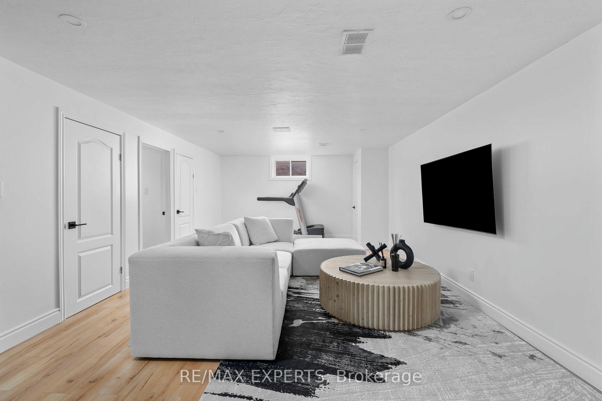 Photo 45 of 14 Henry Street, Essa, Thornton — HOMEH