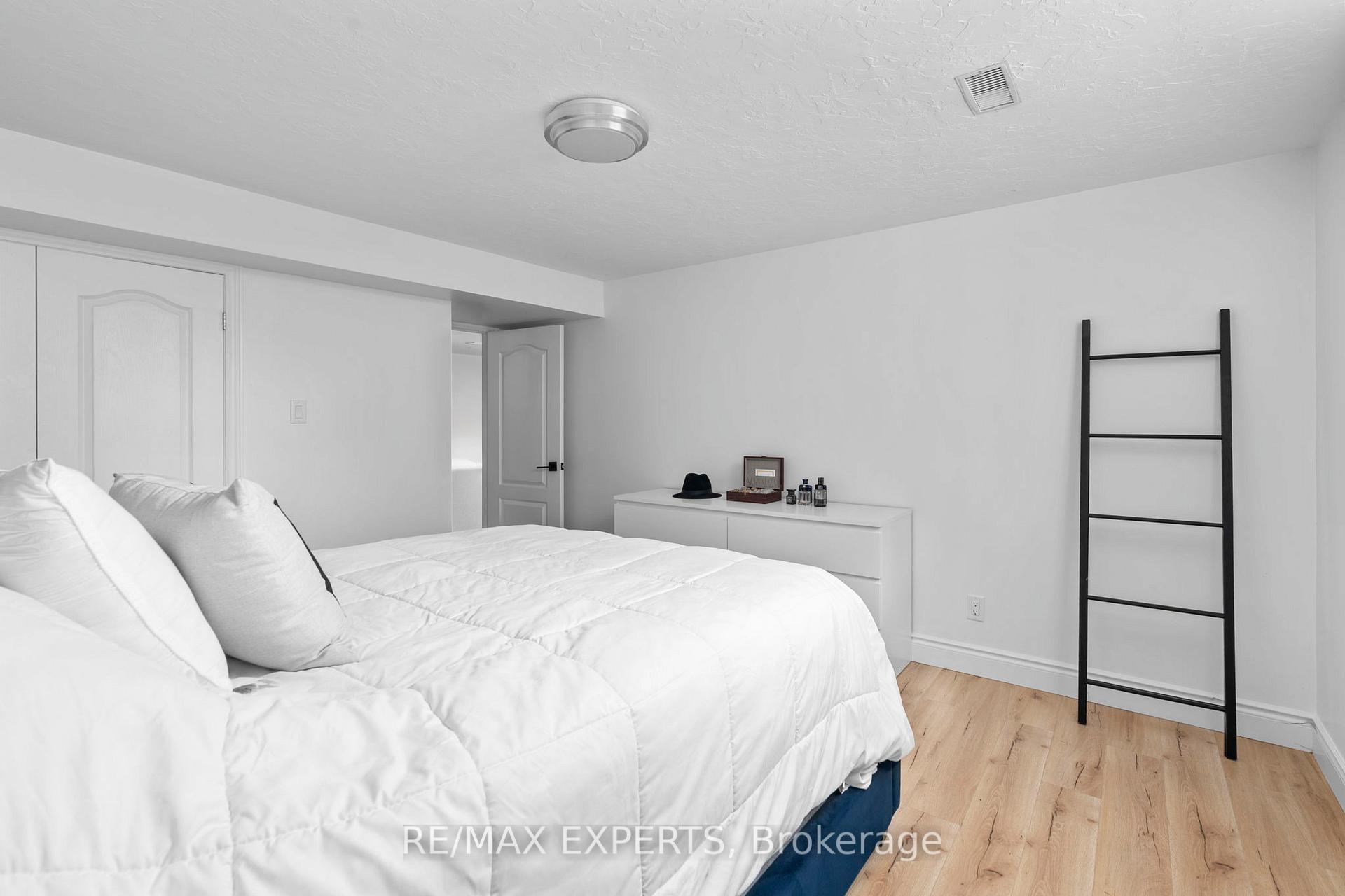 Photo 46 of 14 Henry Street, Essa, Thornton — HOMEH
