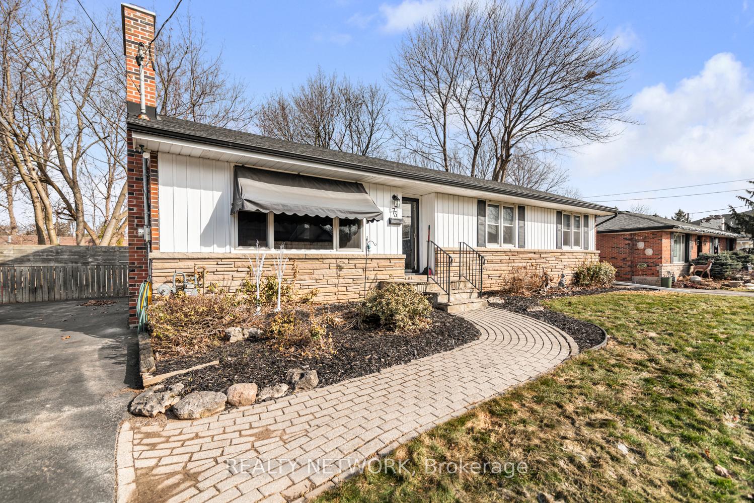Photo 1 of 73 Miller Drive, Hamilton, Ancaster — HOMEH