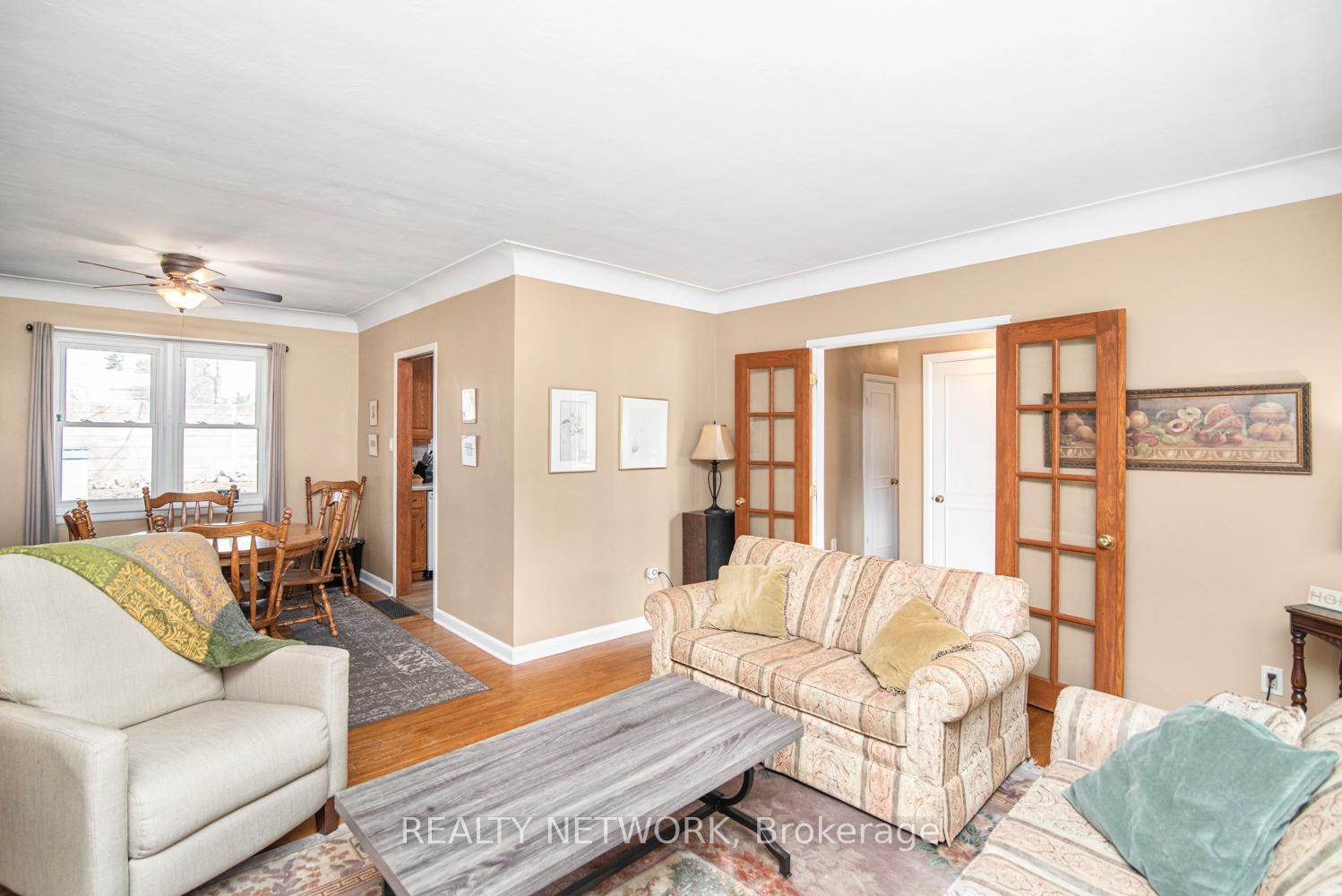 Photo 8 of 73 Miller Drive, Hamilton, Ancaster — HOMEH