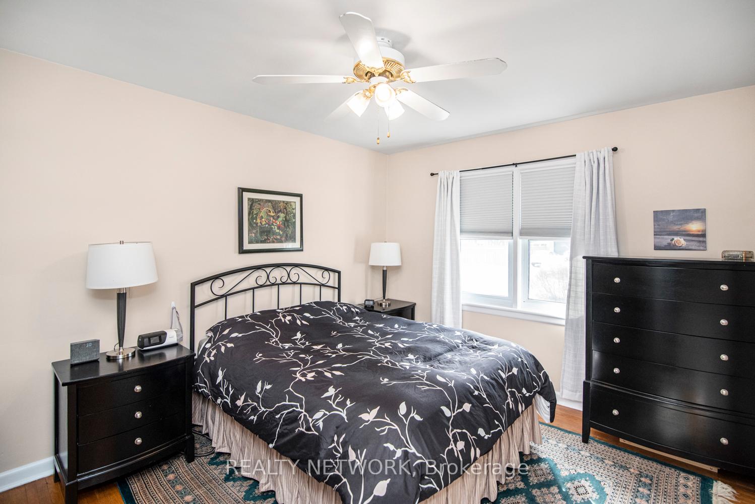 Photo 22 of 73 Miller Drive, Hamilton, Ancaster — HOMEH