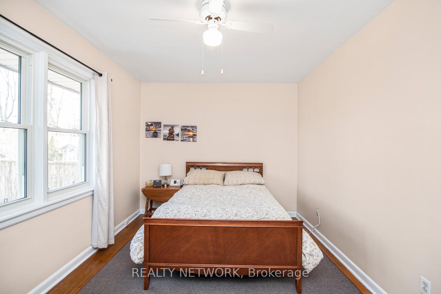 Photo 24 of 73 Miller Drive, Hamilton, Ancaster — HOMEH