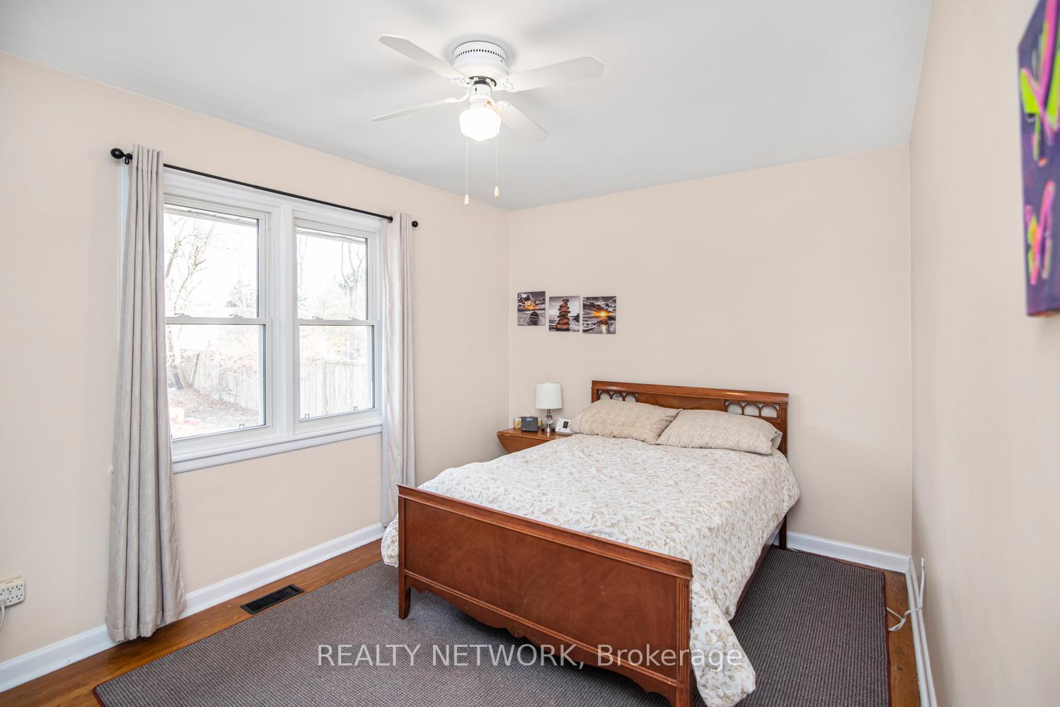 Photo 25 of 73 Miller Drive, Hamilton, Ancaster — HOMEH